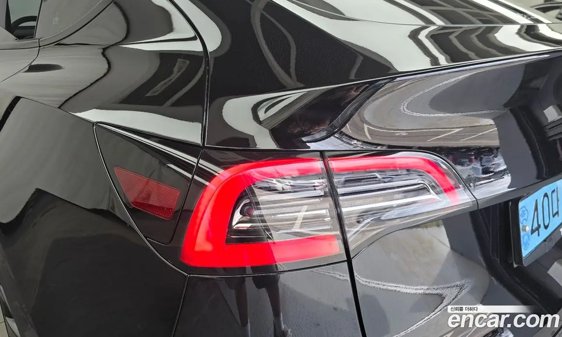 Tesla Model Y 2023 0.2 автомат (гидро), фото 9 Tesla Model Y 2023 0.2 автомат (гидро), фото 9