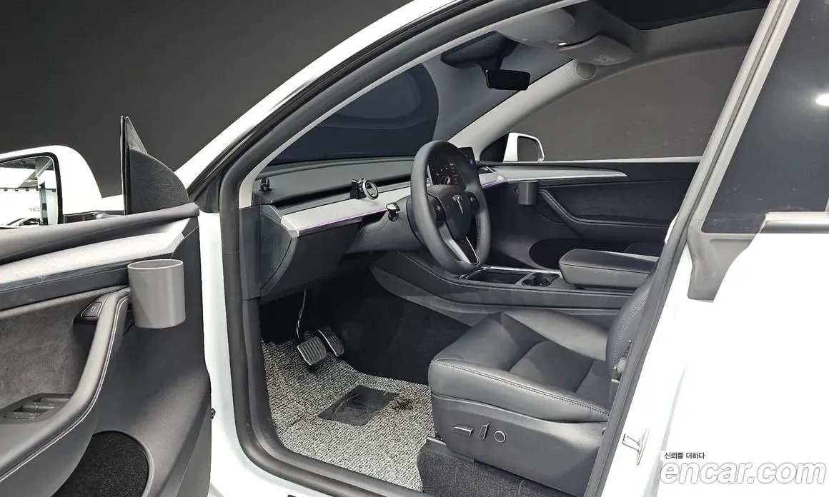 Tesla Model Y 2024 0.2 автомат (гидро), фото 13 Tesla Model Y 2024 0.2 автомат (гидро), фото 13