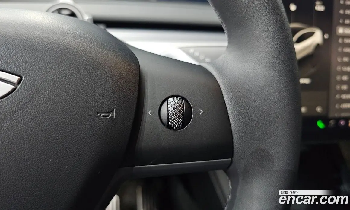 Tesla Model Y 2024 0.2 автомат (гидро), фото 32 Tesla Model Y 2024 0.2 автомат (гидро), фото 32