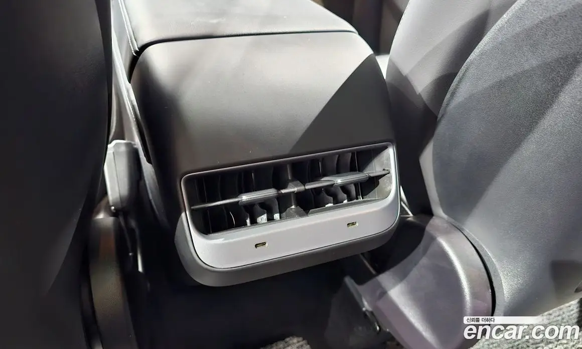 Tesla Model Y 2024 0.2 автомат (гидро), фото 33 Tesla Model Y 2024 0.2 автомат (гидро), фото 33