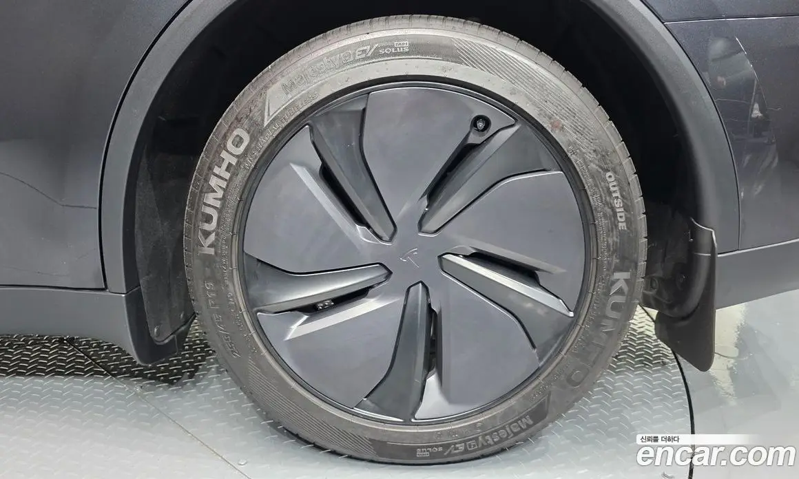 Tesla Model Y 2025 0.2 автомат (гидро), фото 7 Tesla Model Y 2025 0.2 автомат (гидро), фото 7