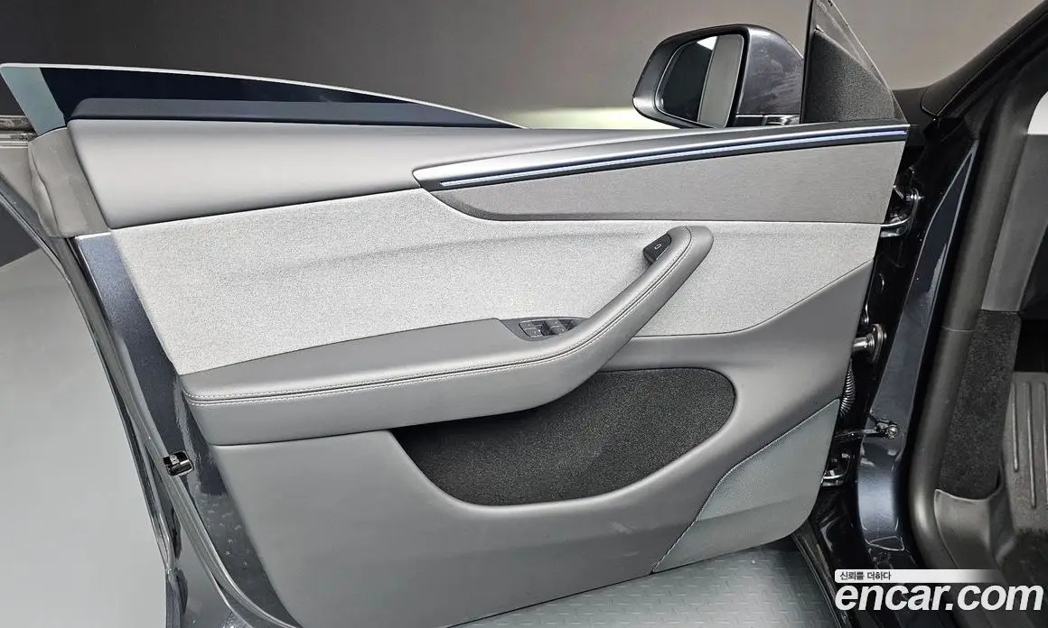 Tesla Model Y 2025 0.2 автомат (гидро), фото 14