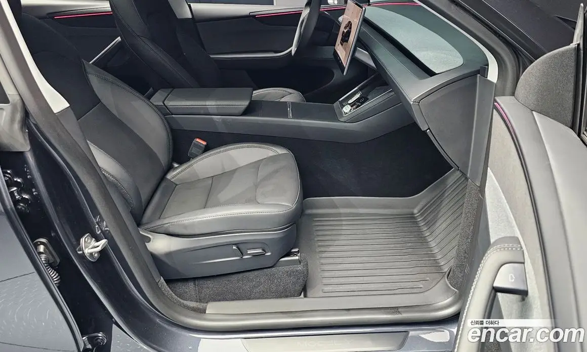 Tesla Model Y 2025 0.2 автомат (гидро), фото 16
