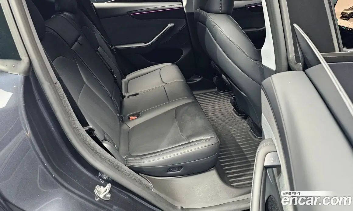 Tesla Model Y 2025 0.2 автомат (гидро), фото 17