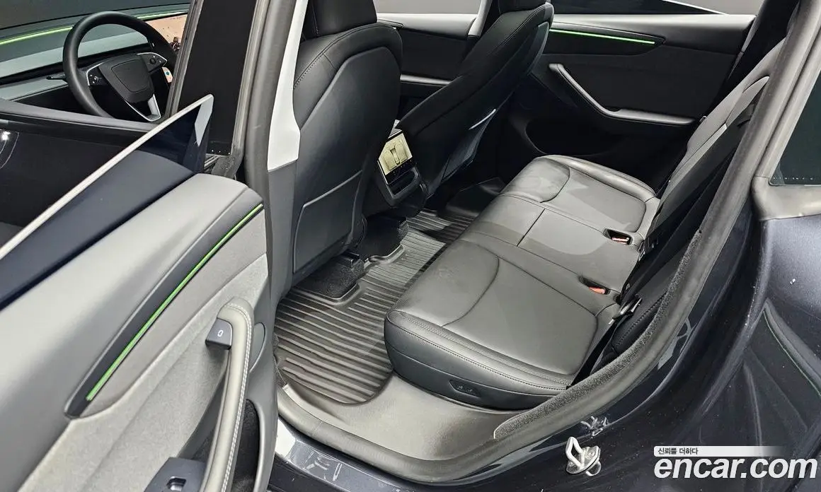 Tesla Model Y 2025 0.2 автомат (гидро), фото 18