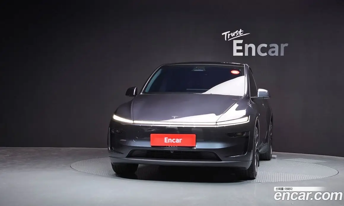 Tesla Model Y 2025 0.2 автомат (гидро), фото 3