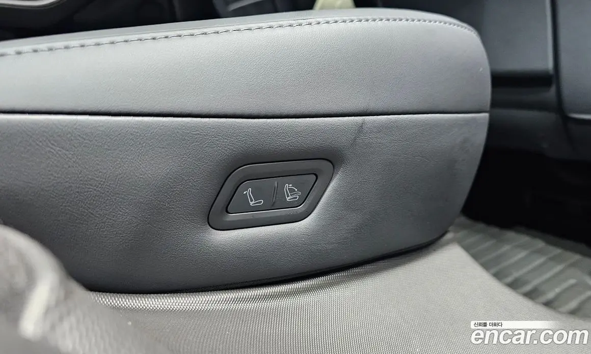 Tesla Model Y 2025 0.2 автомат (гидро), фото 29
