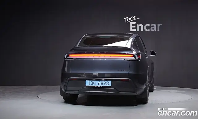 Tesla Model Y 2025 0.2 автомат (гидро), миниатюра 4