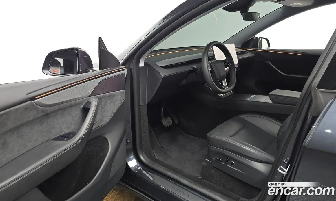 Tesla Model Y 2025 0.2 автомат (гидро), фото 12 Tesla Model Y 2025 0.2 автомат (гидро), фото 12