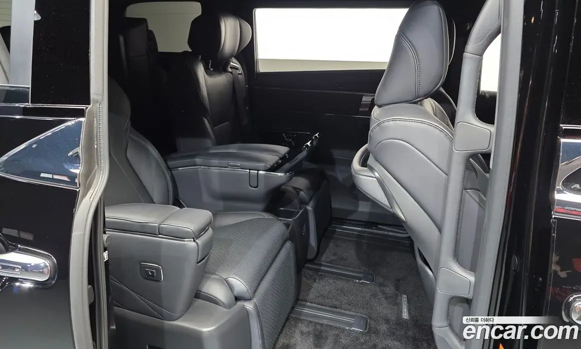Toyota Alphard 2024 2.5 автомат (гидро), фото 18 Toyota Alphard 2024 2.5 автомат (гидро), фото 18