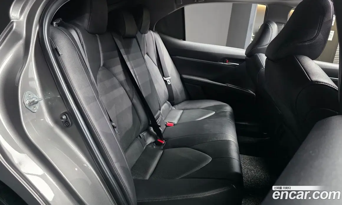 Toyota Camry 2024 2.5 автомат (гидро), фото 18