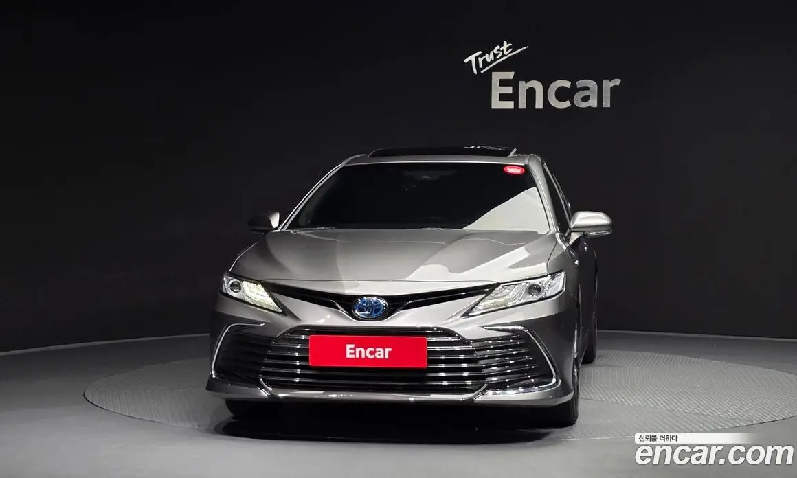 Toyota Camry 2024 2.5 автомат (гидро), фото 3