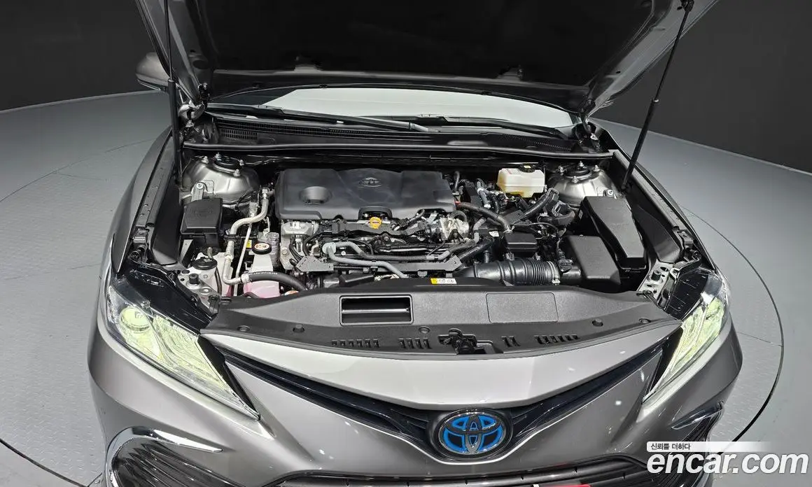 Toyota Camry 2024 2.5 автомат (гидро), фото 6