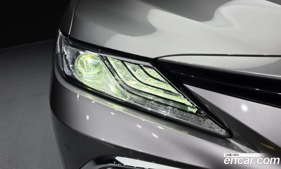 Toyota Camry 2024 2.5 автомат (гидро), фото 8