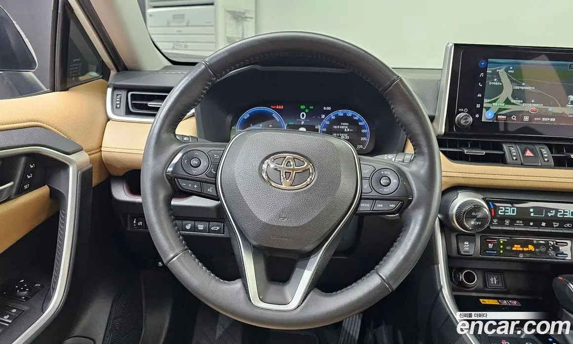 Toyota RAV4 2023 2.5 автомат (гидро), фото 19 Toyota RAV4 2023 2.5 автомат (гидро), фото 19