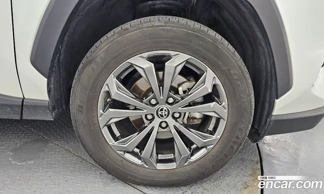 Toyota RAV4 2023 2.5 автомат (гидро), миниатюра 5 Toyota RAV4 2023 2.5 автомат (гидро), миниатюра 5