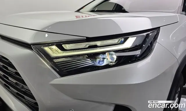 Toyota RAV4 2023 2.5 автомат (гидро), миниатюра 8 Toyota RAV4 2023 2.5 автомат (гидро), миниатюра 8