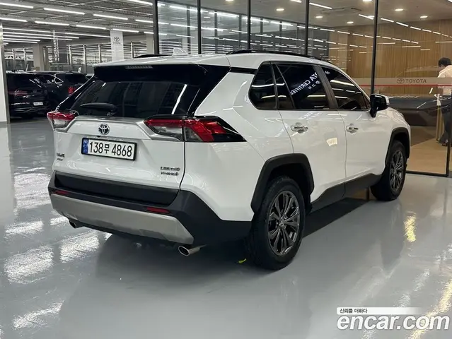 Toyota RAV4 2023 2.5 автомат (вариатор), миниатюра 2 Toyota RAV4 2023 2.5 автомат (вариатор), миниатюра 2