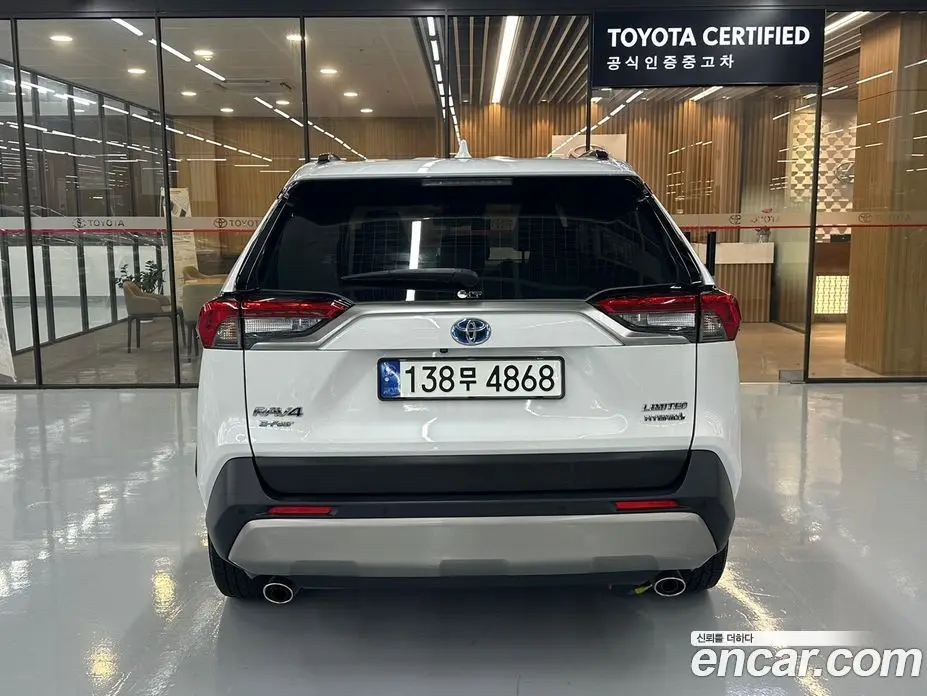 Toyota RAV4 2023 2.5 автомат (вариатор), фото 4 Toyota RAV4 2023 2.5 автомат (вариатор), фото 4