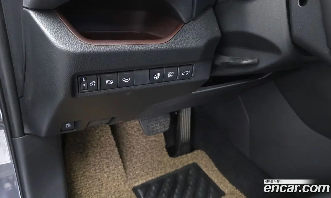 Toyota RAV4 2024 2.5 автомат (гидро), фото 23 Toyota RAV4 2024 2.5 автомат (гидро), фото 23