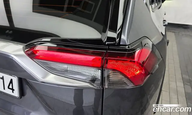 Toyota RAV4 2024 2.5 автомат (гидро), миниатюра 9 Toyota RAV4 2024 2.5 автомат (гидро), миниатюра 9