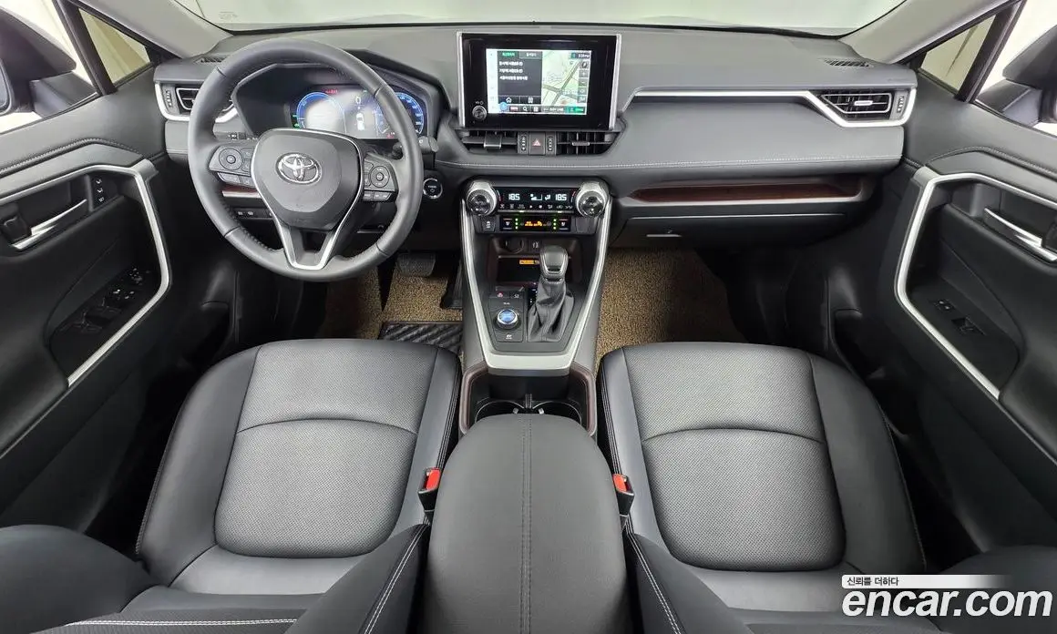 Toyota RAV4 2024 2.5 автомат (гидро), фото 10 Toyota RAV4 2024 2.5 автомат (гидро), фото 10