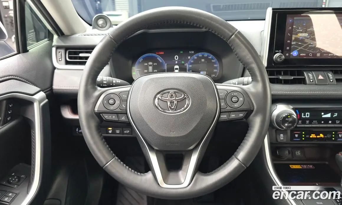 Toyota RAV4 2024 2.5 автомат (гидро), фото 13 Toyota RAV4 2024 2.5 автомат (гидро), фото 13