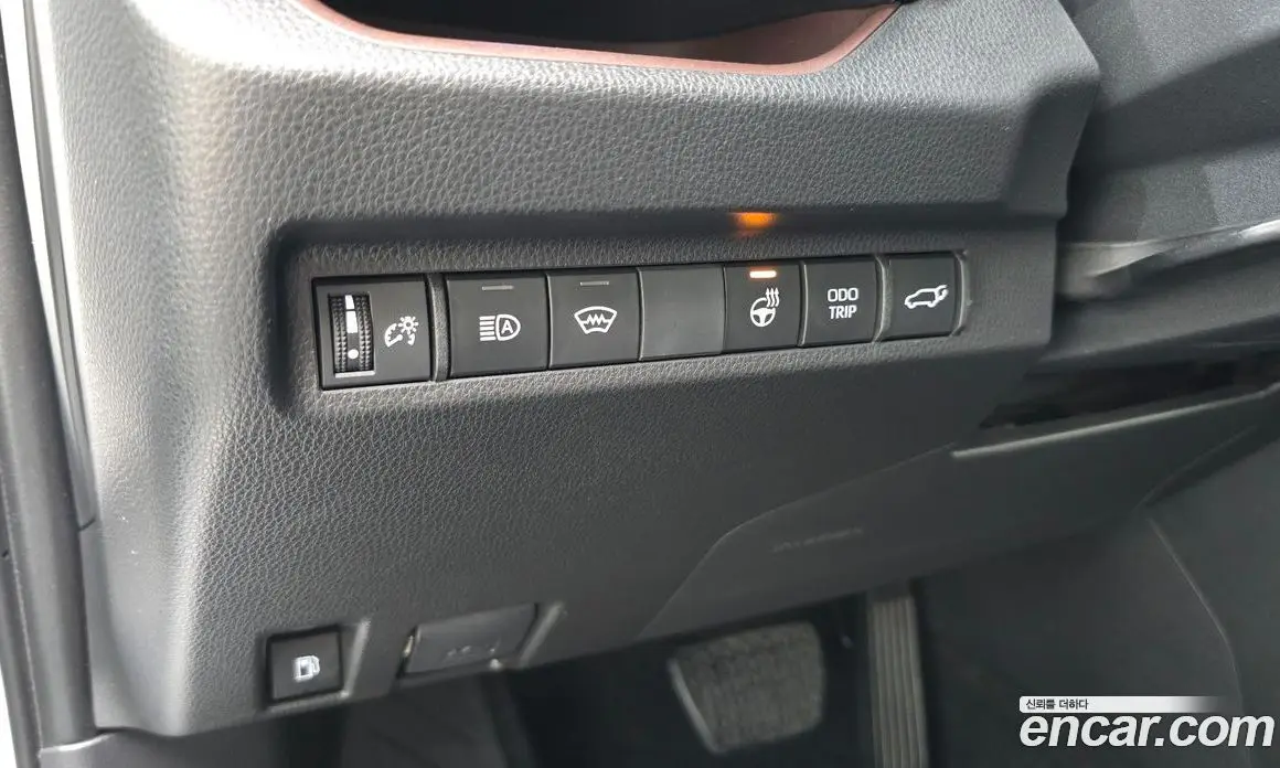 Toyota RAV4 2024 2.5 автомат (гидро), фото 15 Toyota RAV4 2024 2.5 автомат (гидро), фото 15