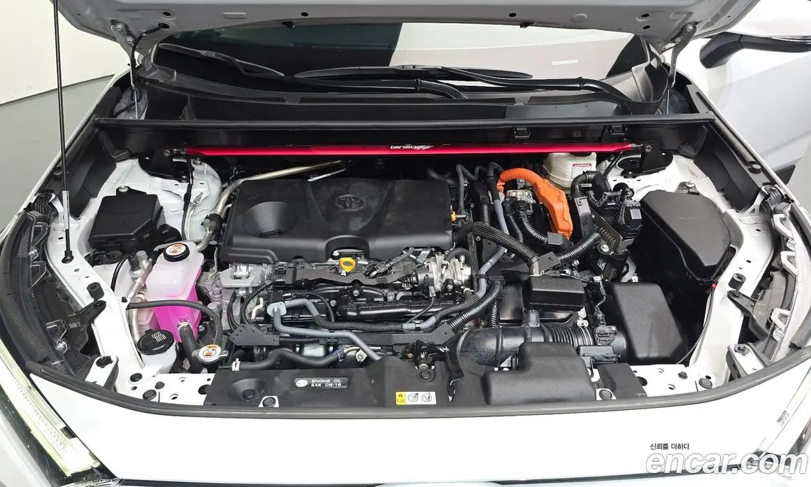 Toyota RAV4 2024 2.5 автомат (гидро), фото 6 Toyota RAV4 2024 2.5 автомат (гидро), фото 6