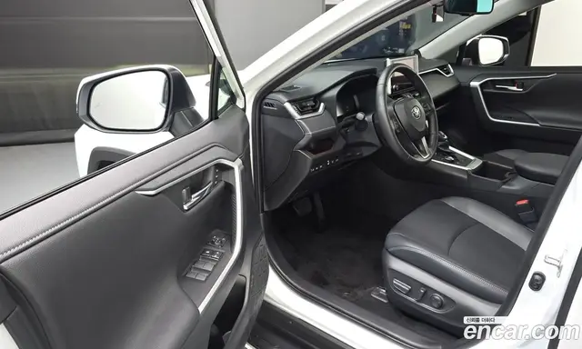 Toyota RAV4 2024 2.5 автомат (гидро), миниатюра 10 Toyota RAV4 2024 2.5 автомат (гидро), миниатюра 10