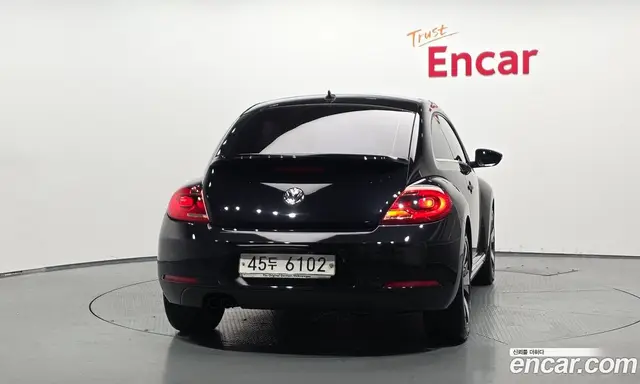 Volkswagen Beatle 2014 2.0 автомат (гидро), миниатюра 4 Volkswagen Beatle 2014 2.0 автомат (гидро), миниатюра 4