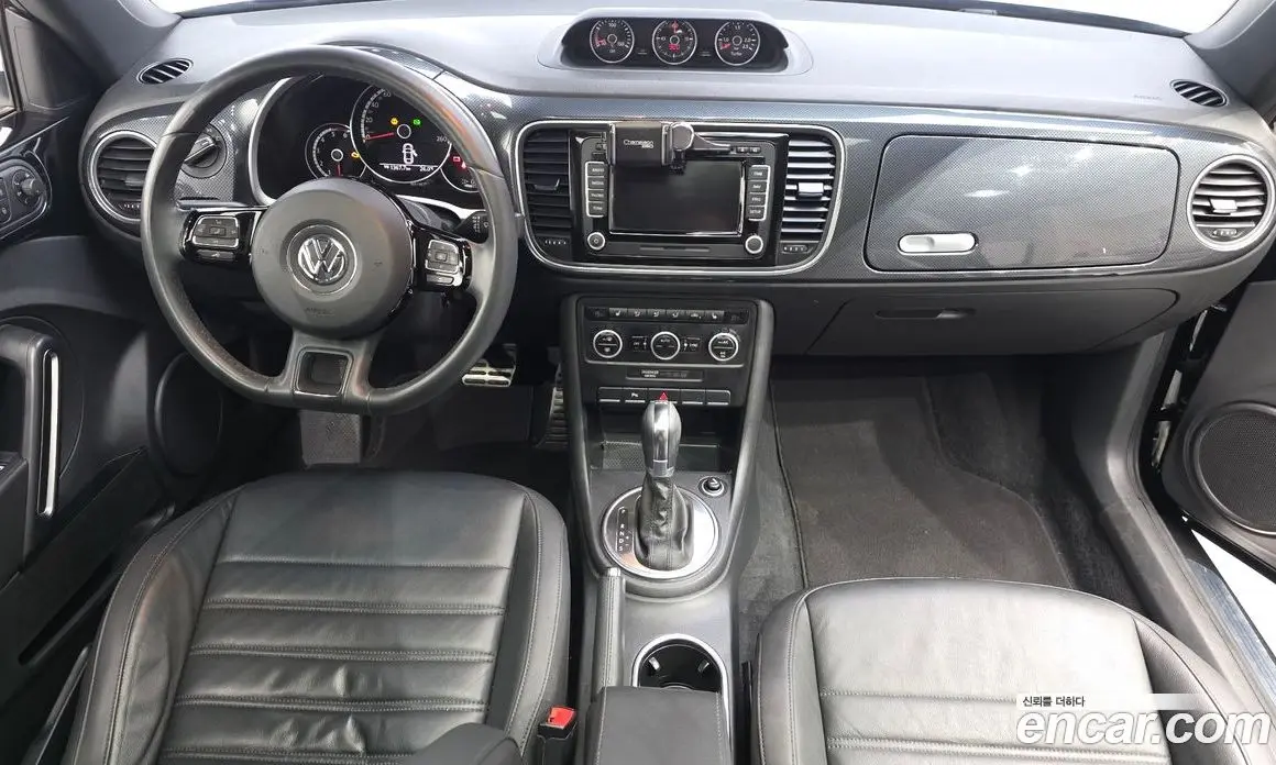 Volkswagen Beatle 2014 2.0 автомат (гидро), фото 7 Volkswagen Beatle 2014 2.0 автомат (гидро), фото 7