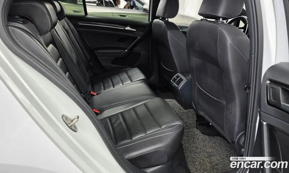 Volkswagen Golf 2015 2.0 автомат (гидро), фото 11 Volkswagen Golf 2015 2.0 автомат (гидро), фото 11