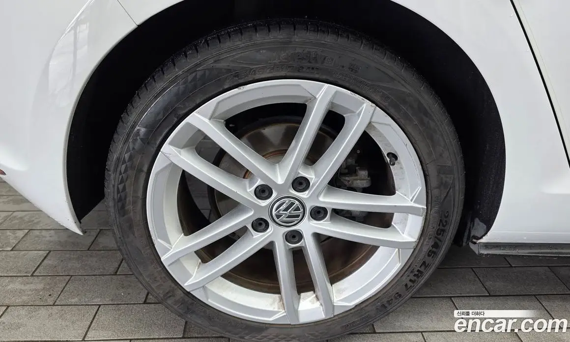 Volkswagen Golf 2015 2.0 автомат (гидро), фото 5 Volkswagen Golf 2015 2.0 автомат (гидро), фото 5