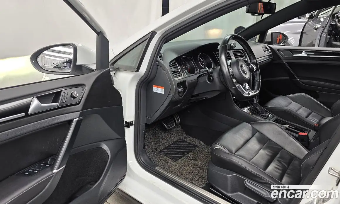 Volkswagen Golf 2015 2.0 автомат (гидро), фото 10 Volkswagen Golf 2015 2.0 автомат (гидро), фото 10