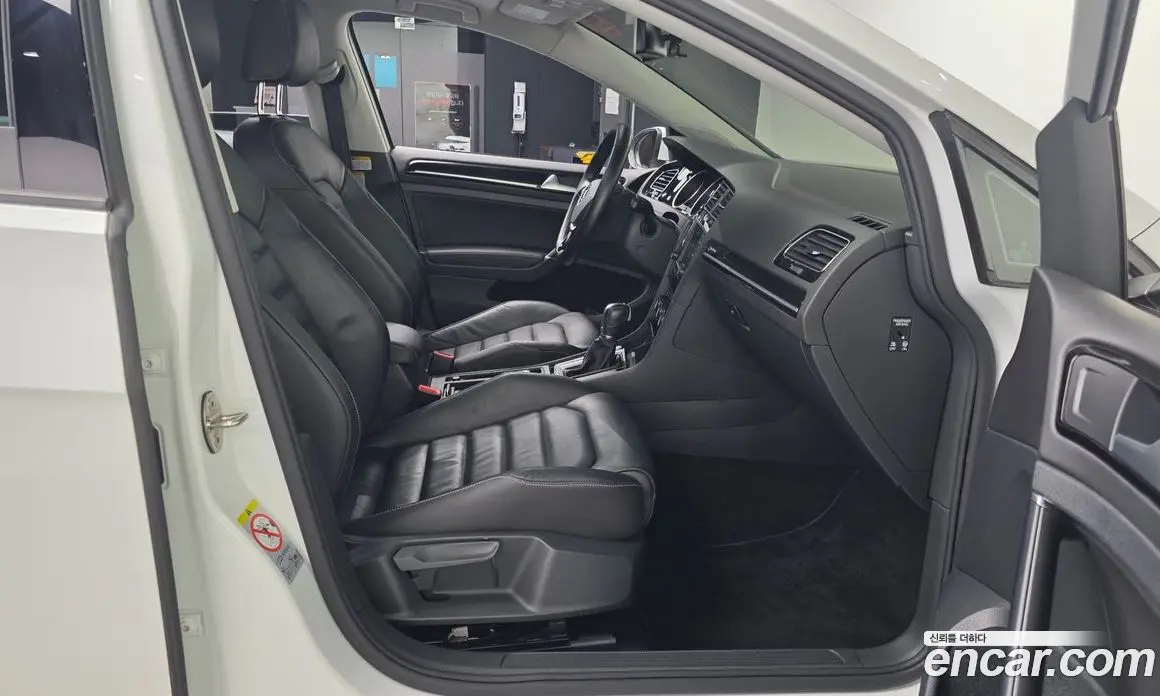Volkswagen Golf 2016 1.4 автомат (гидро), фото 11 Volkswagen Golf 2016 1.4 автомат (гидро), фото 11