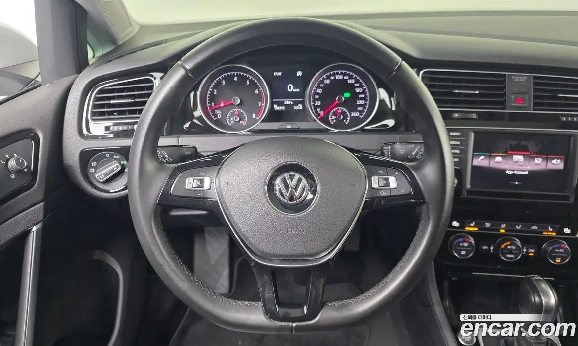 Volkswagen Golf 2016 1.4 автомат (гидро), фото 13 Volkswagen Golf 2016 1.4 автомат (гидро), фото 13