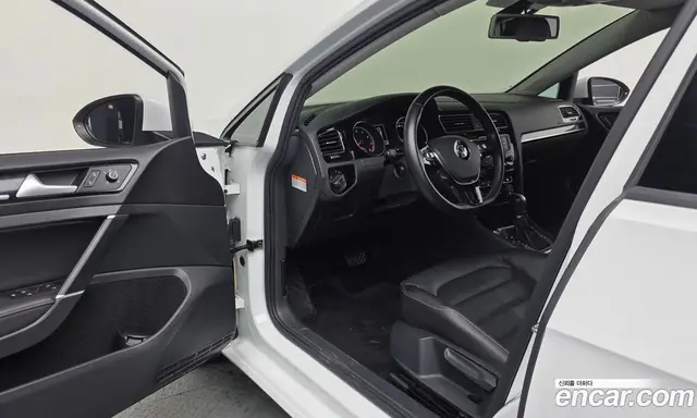 Volkswagen Golf 2016 1.4 автомат (гидро), миниатюра 10 Volkswagen Golf 2016 1.4 автомат (гидро), миниатюра 10
