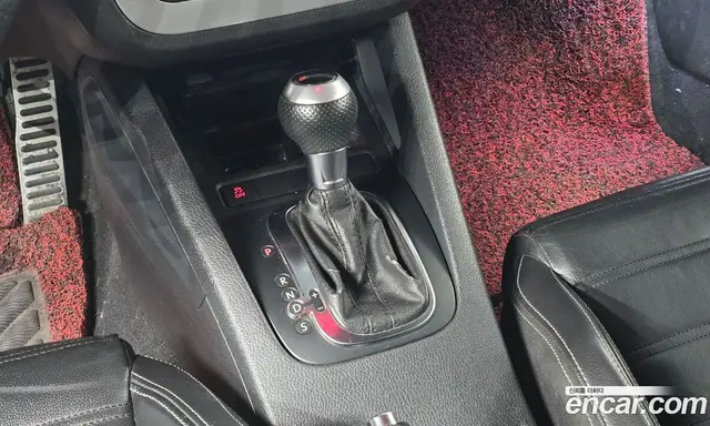 Volkswagen Scirocco 2012 2.0 автомат (гидро), миниатюра 9 Volkswagen Scirocco 2012 2.0 автомат (гидро), миниатюра 9