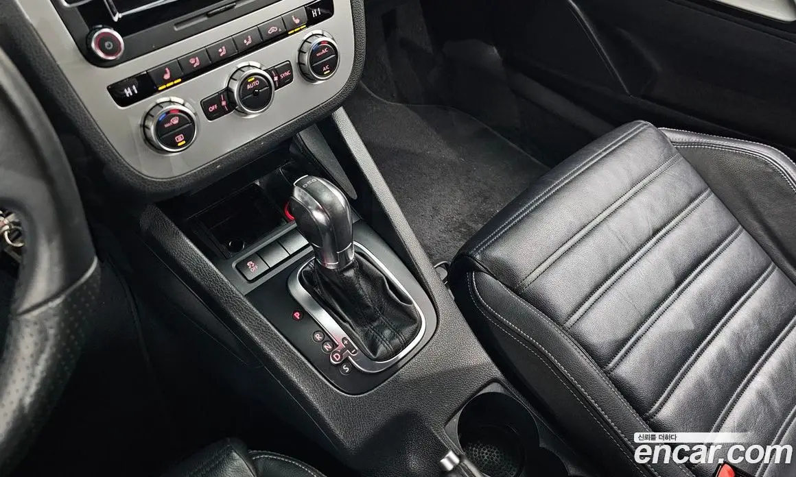 Volkswagen Scirocco 2014 2.0 автомат (гидро), фото 9 Volkswagen Scirocco 2014 2.0 автомат (гидро), фото 9