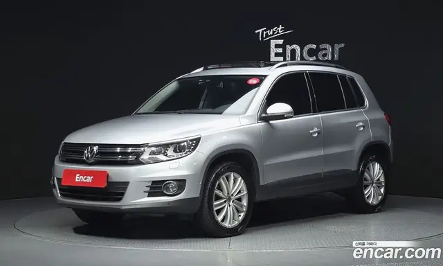 Volkswagen Tiguan 2013 2.0 автомат (гидро), миниатюра 1 Volkswagen Tiguan 2013 2.0 автомат (гидро), миниатюра 1