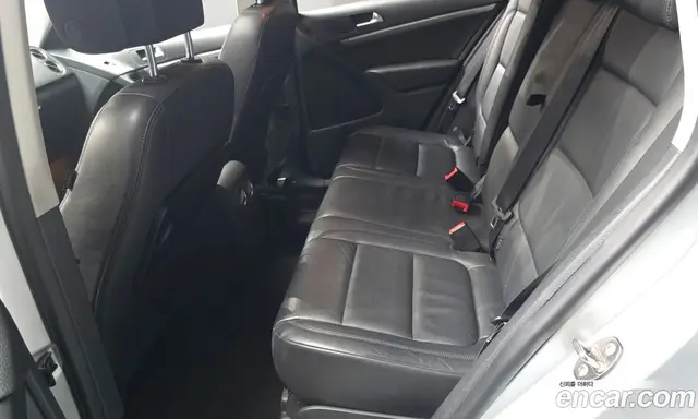 Volkswagen Tiguan 2013 2.0 автомат (гидро), миниатюра 12