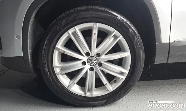 Volkswagen Tiguan 2013 2.0 автомат (гидро), миниатюра 5 Volkswagen Tiguan 2013 2.0 автомат (гидро), миниатюра 5