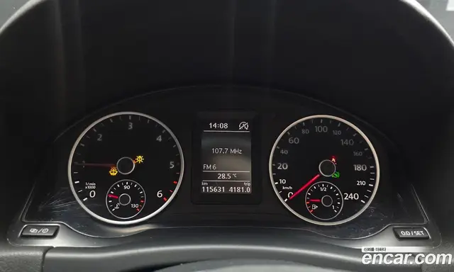 Volkswagen Tiguan 2013 2.0 автомат (гидро), миниатюра 8 Volkswagen Tiguan 2013 2.0 автомат (гидро), миниатюра 8