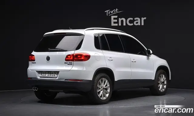 Volkswagen Tiguan 2015 2.0 автомат (гидро), миниатюра 2 Volkswagen Tiguan 2015 2.0 автомат (гидро), миниатюра 2