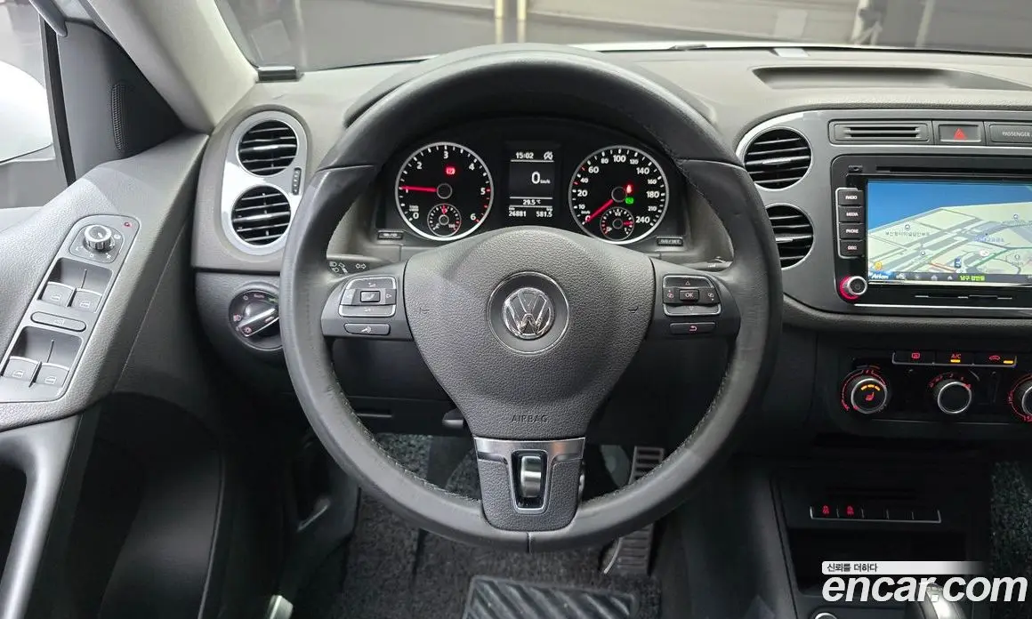 Volkswagen Tiguan 2015 2.0 автомат (гидро), фото 13 Volkswagen Tiguan 2015 2.0 автомат (гидро), фото 13