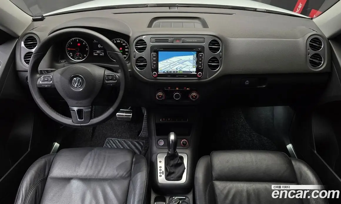 Volkswagen Tiguan 2015 2.0 автомат (гидро), фото 7 Volkswagen Tiguan 2015 2.0 автомат (гидро), фото 7