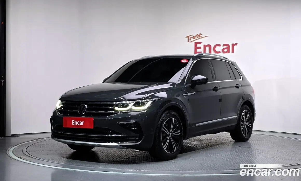 Volkswagen Tiguan 2021 2.0 автомат (гидро), фото 1 Volkswagen Tiguan 2021 2.0 автомат (гидро), фото 1