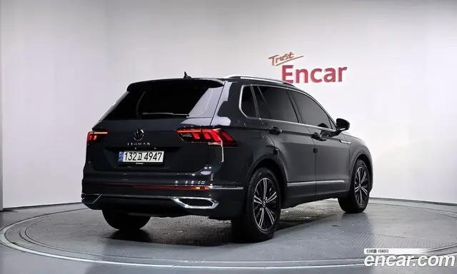 Volkswagen Tiguan 2021 2.0 автомат (гидро), миниатюра 2 Volkswagen Tiguan 2021 2.0 автомат (гидро), миниатюра 2
