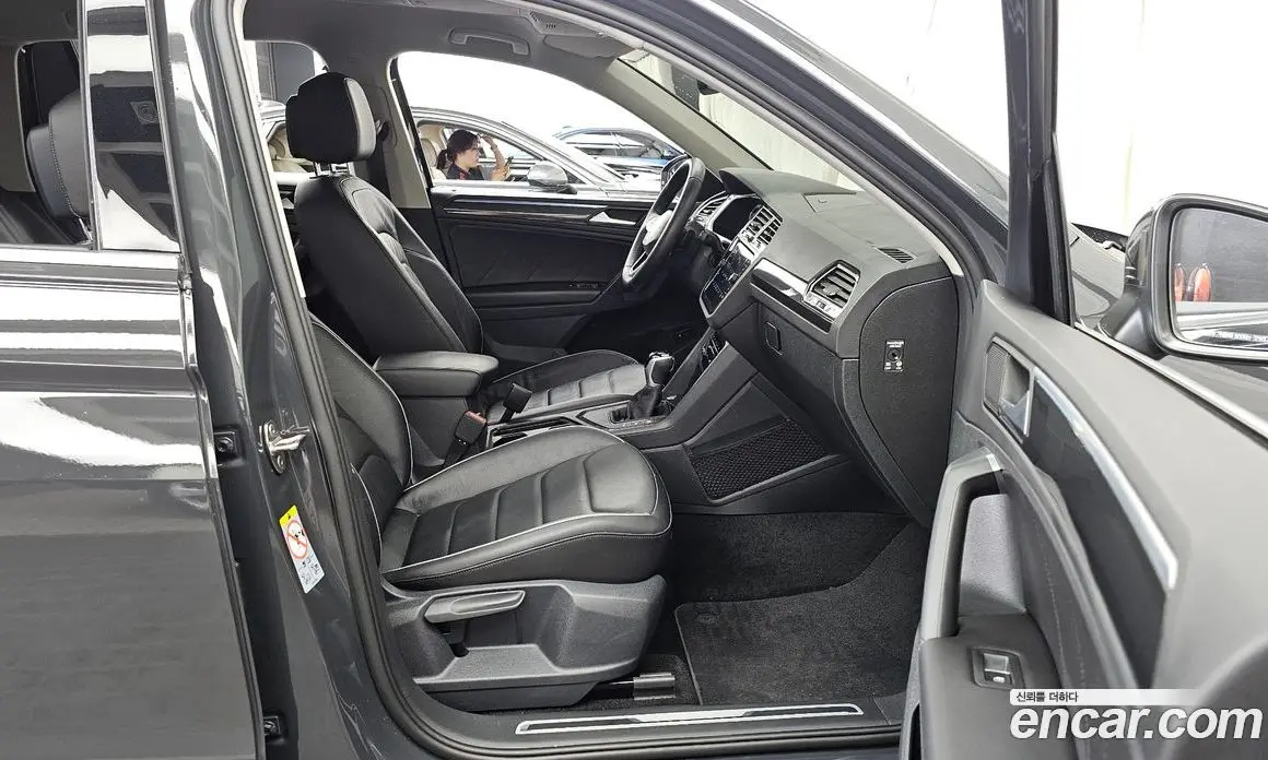 Volkswagen Tiguan 2021 2.0 автомат (гидро), фото 11 Volkswagen Tiguan 2021 2.0 автомат (гидро), фото 11